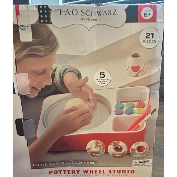 FAO Schwarz Pottery Wheel Studio New Open Box - Picture 1 of 4